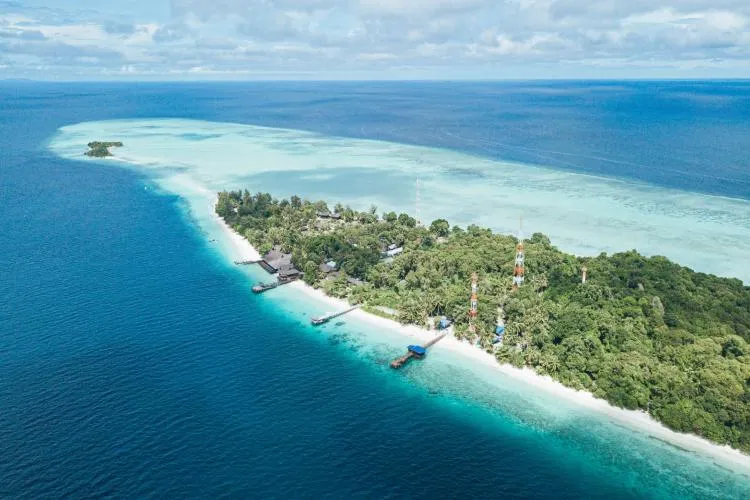 The Reef Dive Resort @ Mataking Island