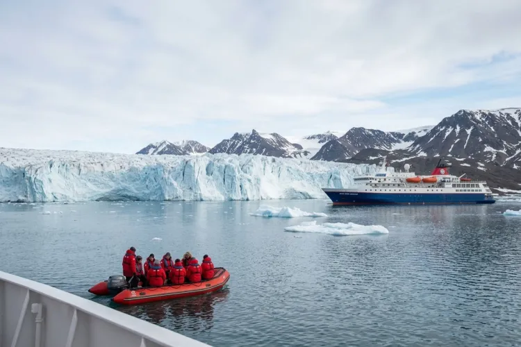13Day 11Night Explore Svalbard
