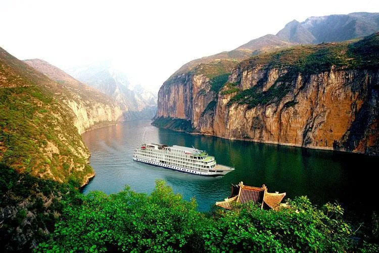 8Day 7Night Yangtze River Cruise (Upstream)